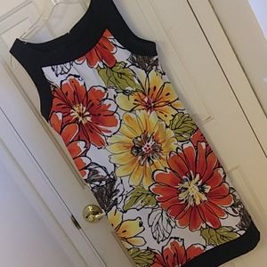 Flirty, fun dress, with pockets! Size 10